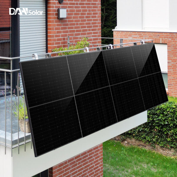 BALKONKRAFTWERK-SET 840W/600W – DAH SOLAR DAH-SU600D 420W: Das DAH Solar DAH-SU600D Balkonkraftwerk mit 840W Gesamtleistung bietet eine elegante und leistungsstarke Solarlösung für Balkone. Die Full-Black 420W Module und der 600W Mikrowechselrichter sorgen für nachhaltige Energieerzeugung und geringen ökologischen Fußabdruck. Mit WLAN-Überwachung und einfacher Installation ist es die ideale Wahl für erneuerbare Energie.